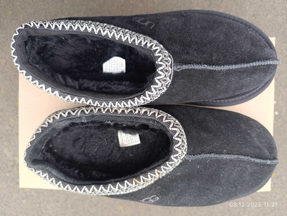 Уггі нові жіночі 42