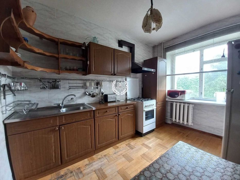 Здам 3- ри кімнатну квартиру в Чернігові