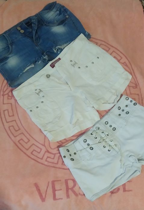 Жіночі шорти і спідниці 42-44 р по 35 грн.