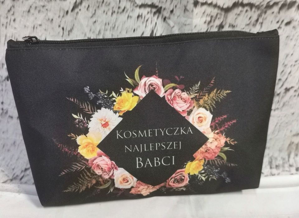 Kosmetyczka na dzień babci