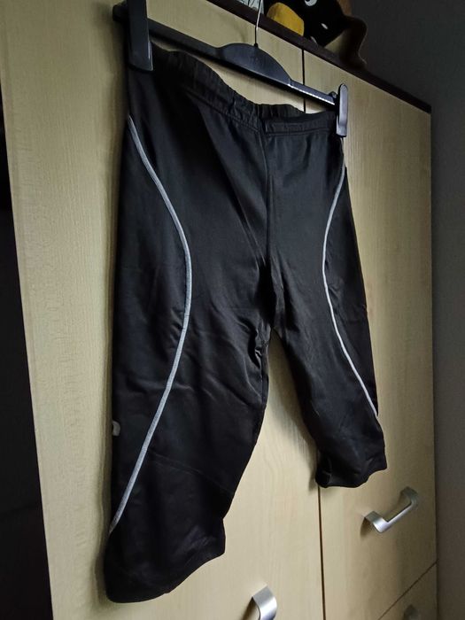 Leginsy sportowe 3/4 czarne Newline 40 L S2