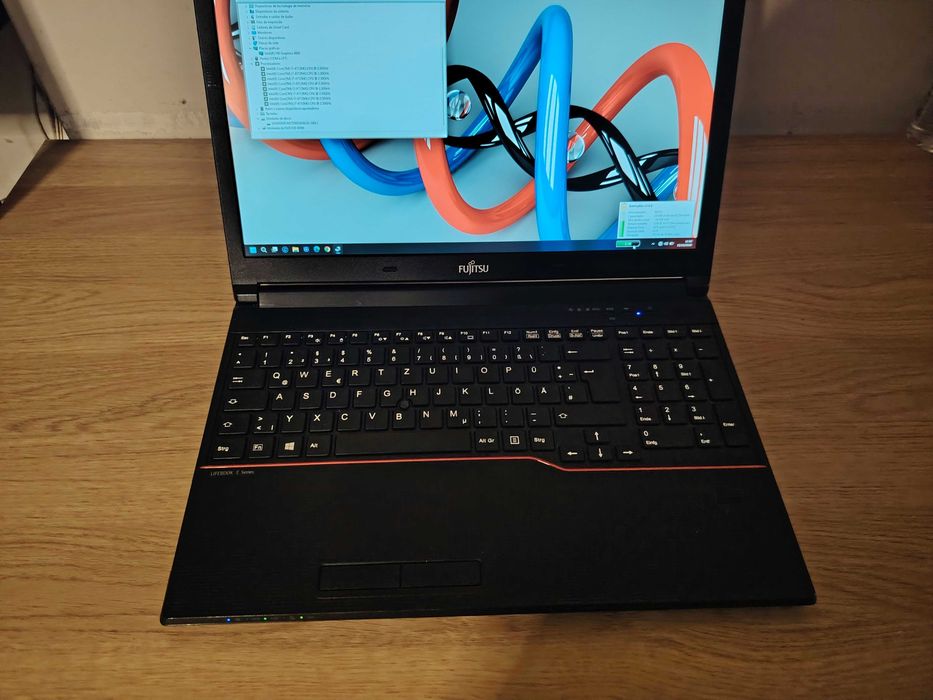 Portátil Fujitsu  E 554 mit , I7-4712MQ 2.30GHz, 8Gb-Ram, 256 Gb