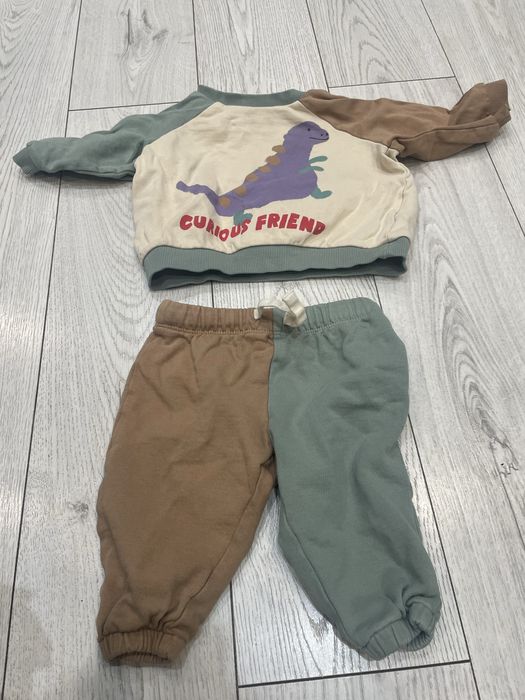 Komplet dresowy chlopiecy dzieciecy spodnie bluza H&M 68 cm