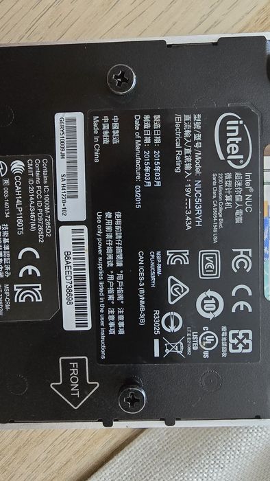 Komputer stacjonarny mini komputer INTEL NUC 5i3RYH 256GB / 4GB RAM