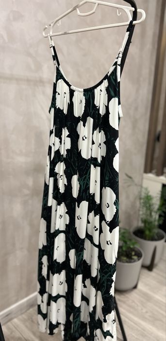 Сукня  Uniqlo в розмірі s