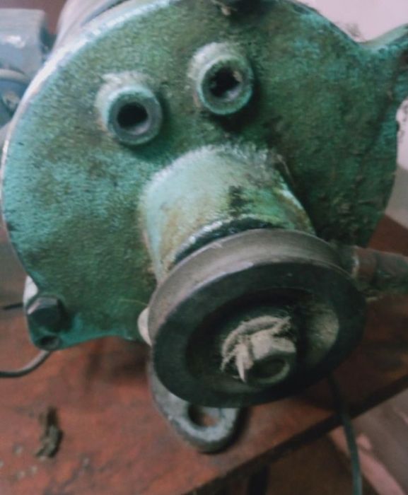 Двигун в зборі,установлюй і працюй