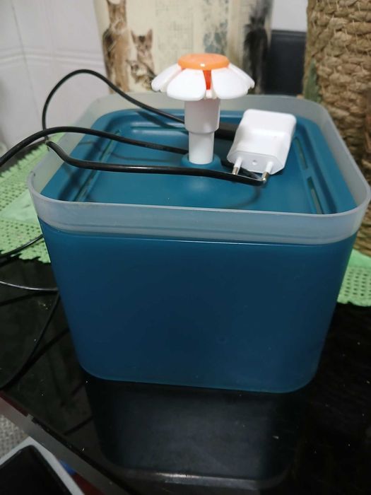 Bebedouro/ Fonte para gato ou cão - Trixie