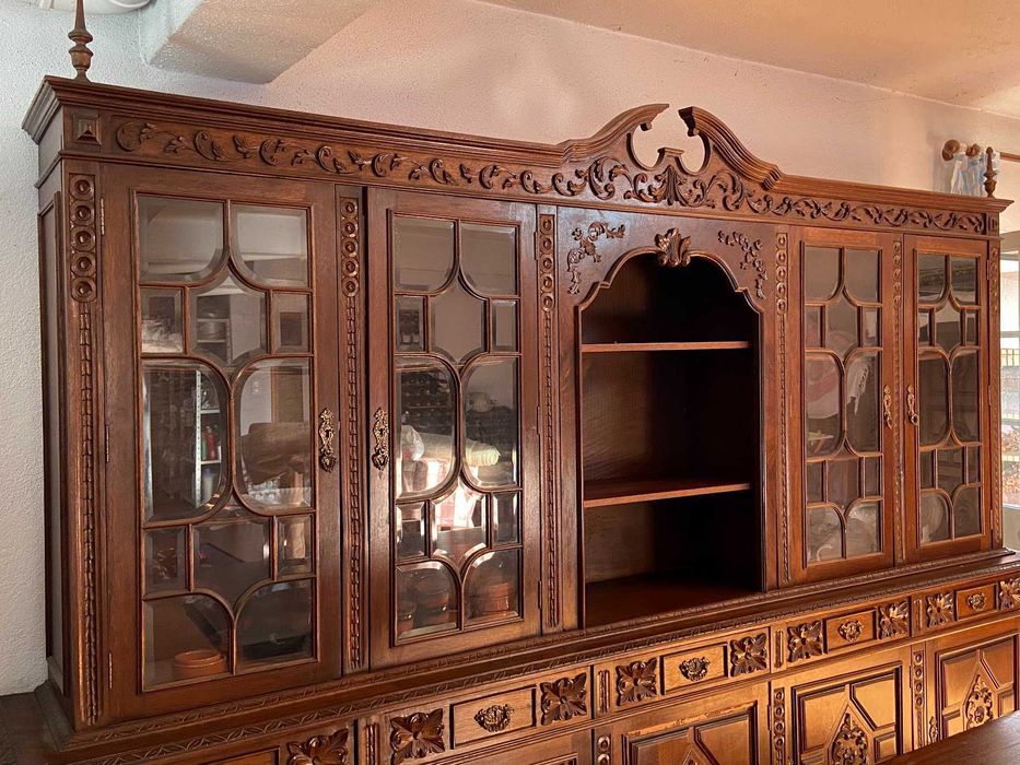 Mobília  de sala de jantar em mogno