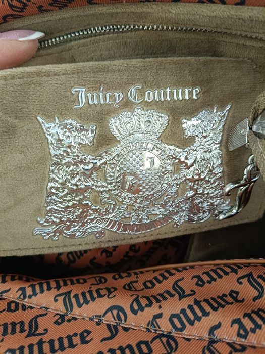 Brązowa torebka z portwelikiem.