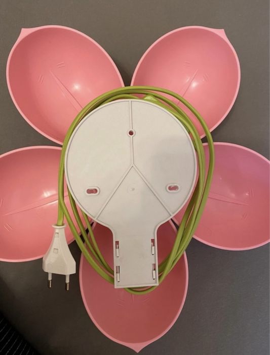 Lampka w ksztalcie kwiatka