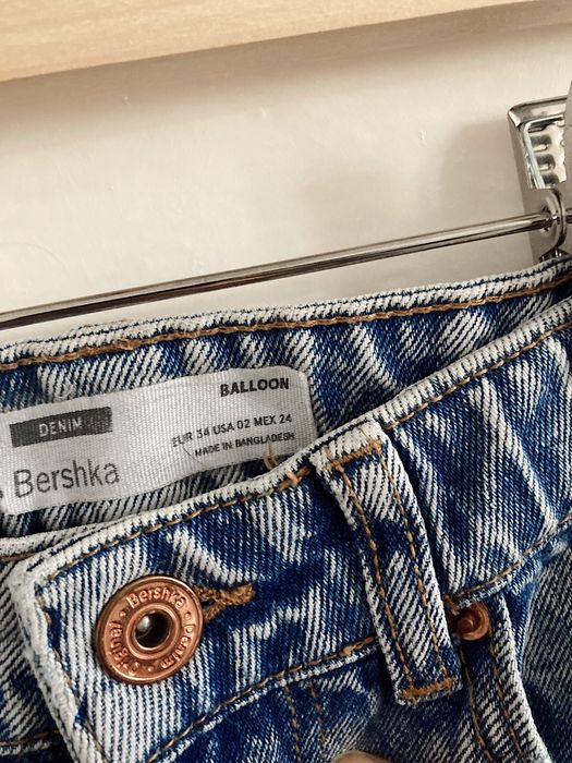 Spodnie jeansy dżinsy bershka baloon niebieskie basic