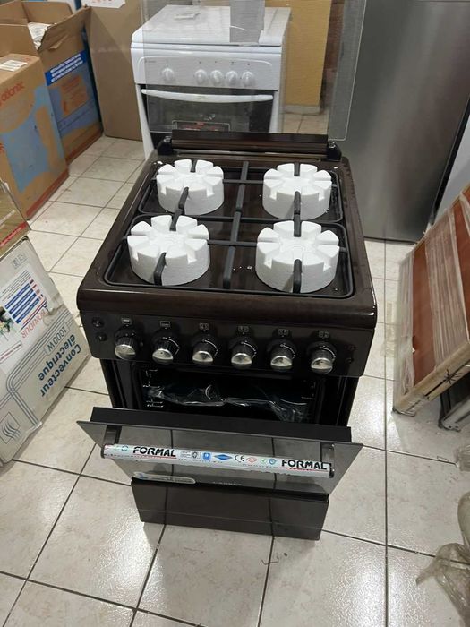 Газова плита Canrey 4комфорки нова коричнева,гриль,конвекція 50см