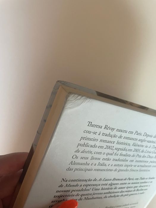 Livro Todos os sonhos do mundo - Theresa Révay