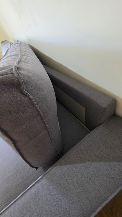 Sofá-cama cinzento