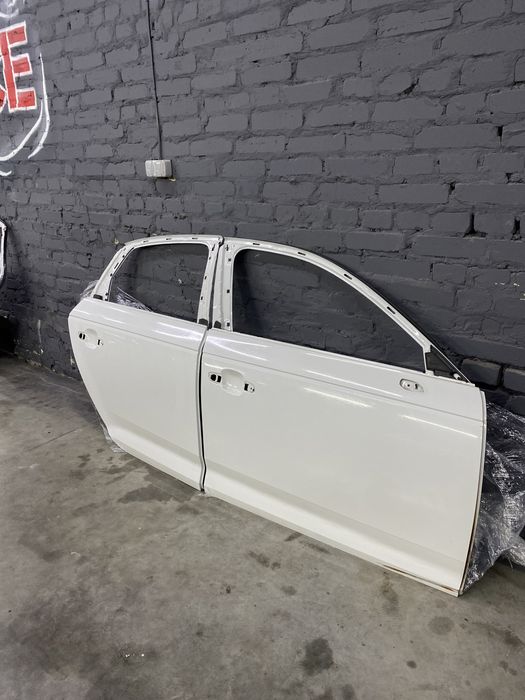 Двері дверь правая левая сторона перед зад А4 В8
