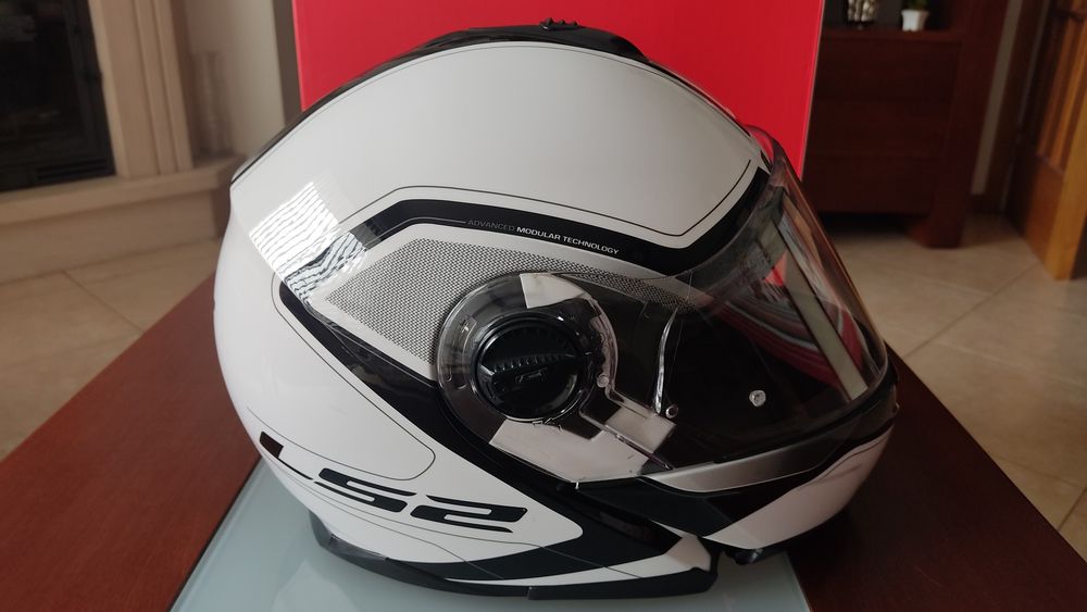 Capacete Modular LS2, tamanho M