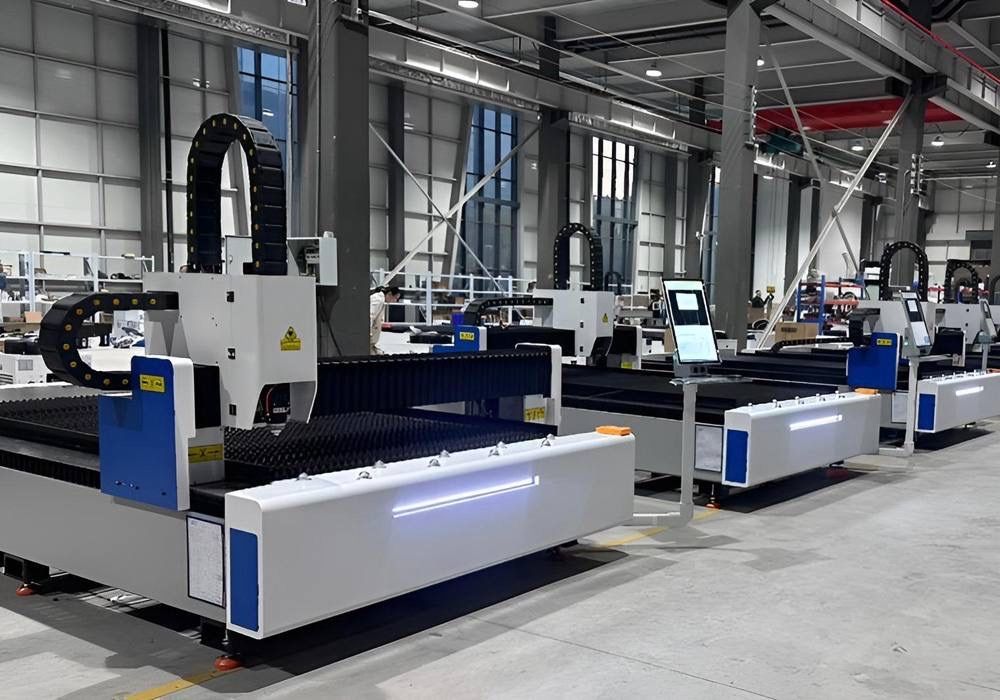 ВИГІДНО‼️ Купити лазерний станок ЧПУ BKJ F 1530 3кВт для різки металу