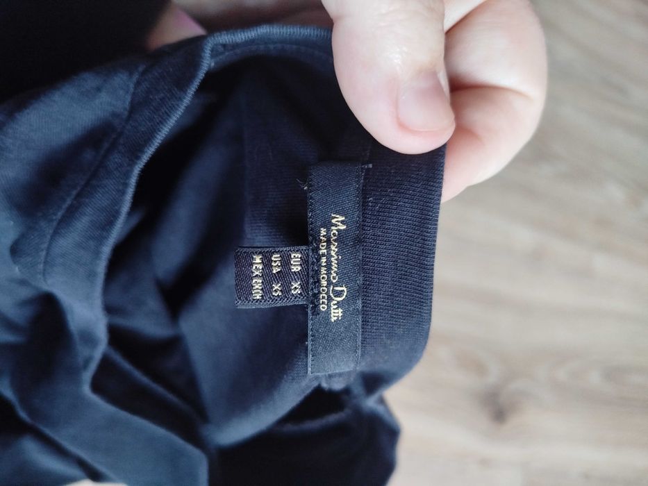 T-shirt damski Massimo Dutti czarny
