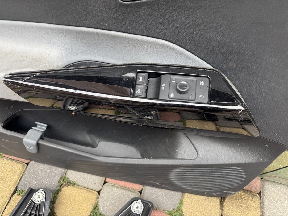 Карта id 3 ручка стіклопідйомник замок проводка огранічітєль дверка