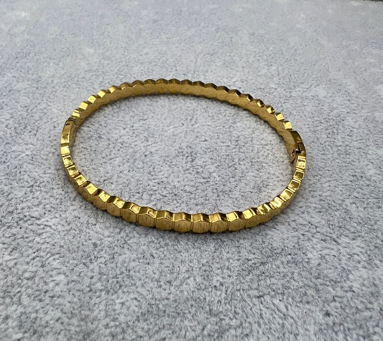 Pulseira Rígida Hexagonal em Aço Inoxidável – Banho Ouro 18k