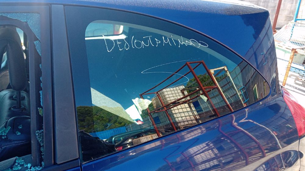 Vidro do painel trás esquerdo RENAULT Megane II (BM0/1_, CM0/1_)