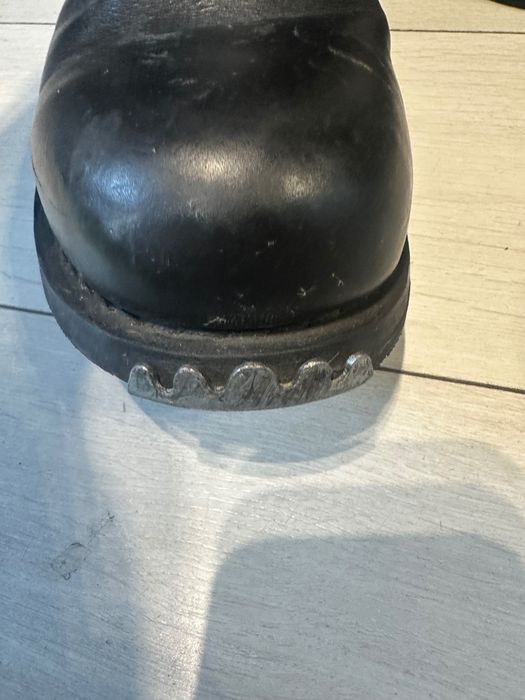 Sprzedam skórzane buty na motocykl