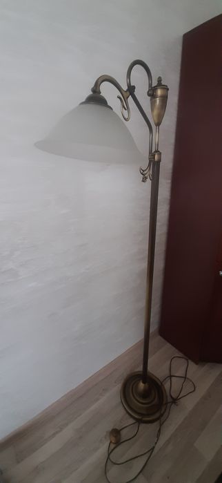 Lampa podłogowa Jupiter