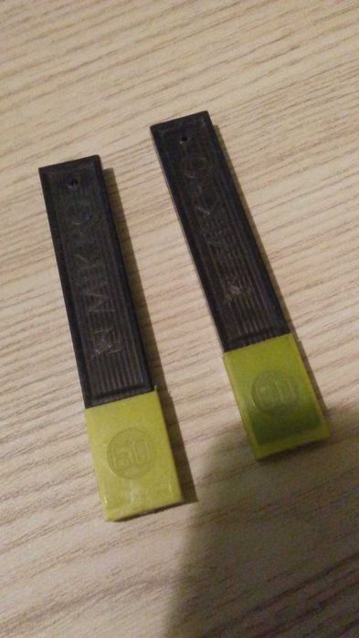 Grafity do ołówka 0,9mm, dwa pudełka