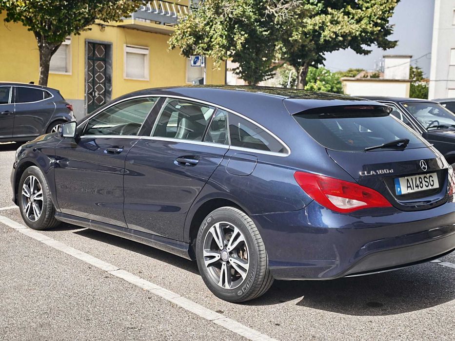 Mercedes-Benz CLA 180d Shooting Brake