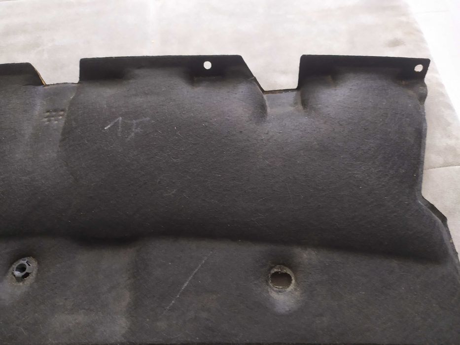 Шумоізоляція жабо Peugeot 3008