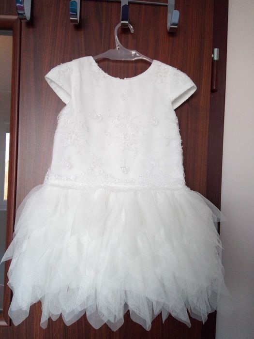 Śliczna sukienka na chrzest 74 cm Christopher
