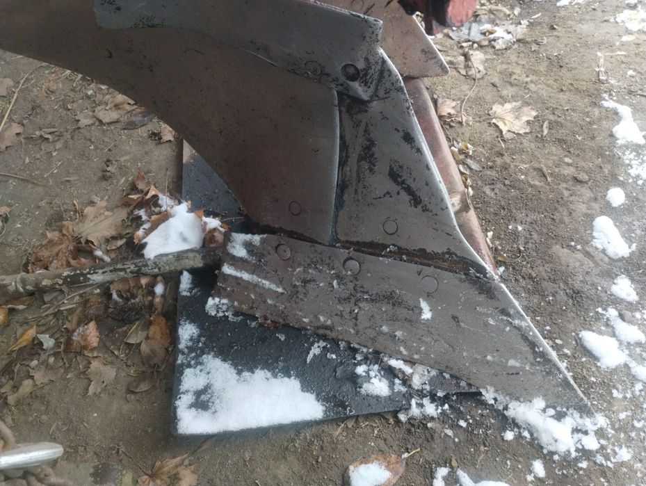 Pług 4 zagonowy nowe lemiesze