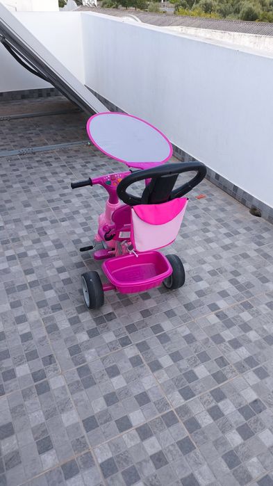 Triciclo para criança