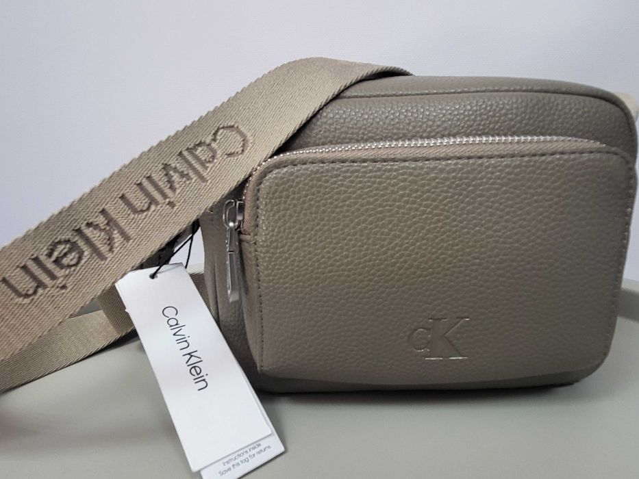 Кросбоді Calvin Klein,  Оригінал,  нова.