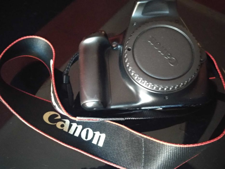 Canon EOS 1100D impecável com acessórios | Oferta do tripé