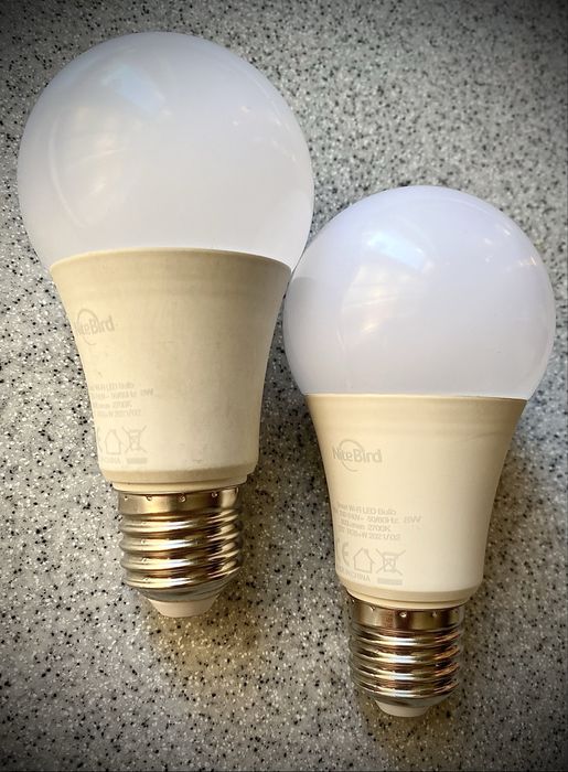 Розумна Wi-Fi лампочка E27 RGB+White