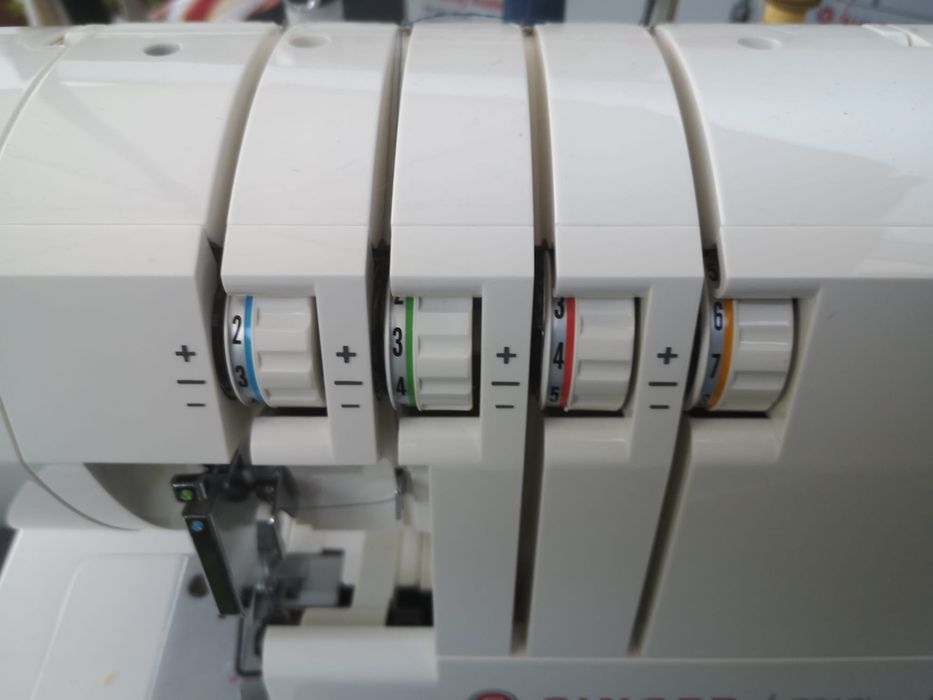 Máquina de costura Singer S010L NOVA - apenas testada