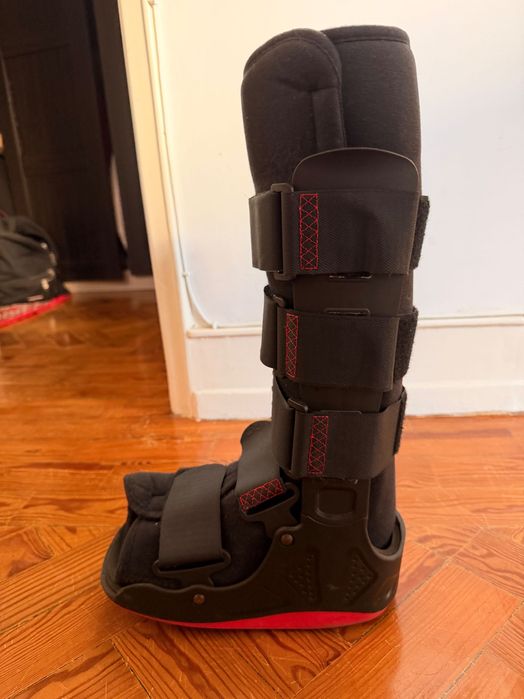 Bota Ortopédica Ajustável Imobilizadora