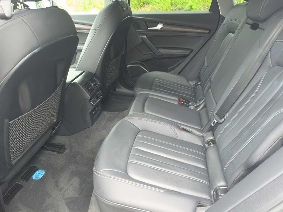 Audi Q5      2022