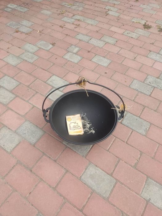 Казан чугунный 12 литров +подарок с крышкой сковородой