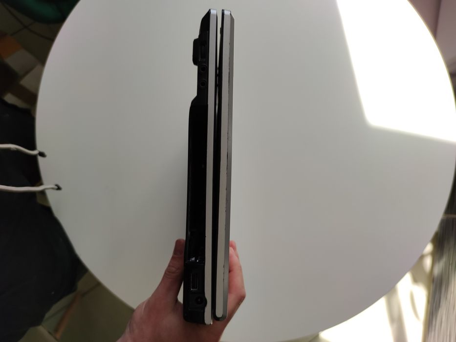 Zdekompletowany laptop na części Toshiba Satellite A50-109 dawca