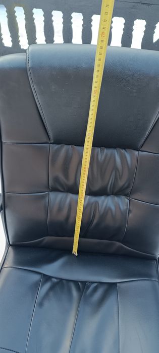 Fotel biurowy obrotowy  ecoskóra na kółkach