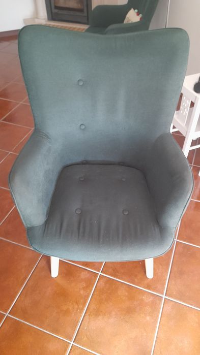 Promoção:  2 Cadeirões usados: antes €60, agora: €40; 1 Cadeirão: antes €35, agora €20