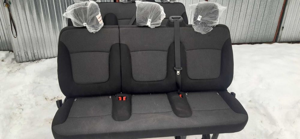 Ławka fotel kanapa III rząd Renault Trafic II/III Opel Vivaro Talento