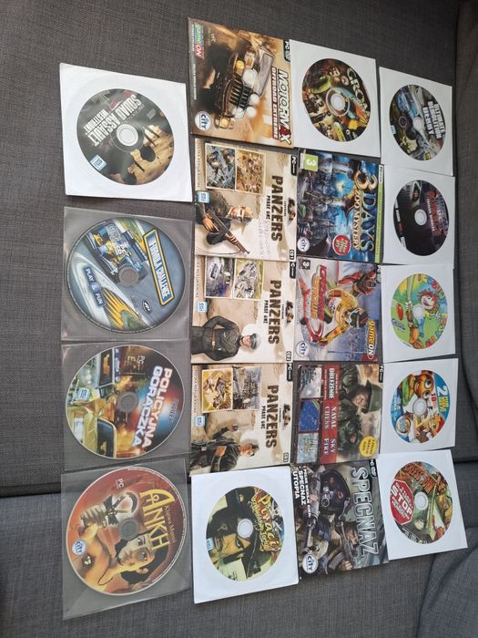 Zestaw 40 płyt z grami dla dzieci PC + strzelanki itp.