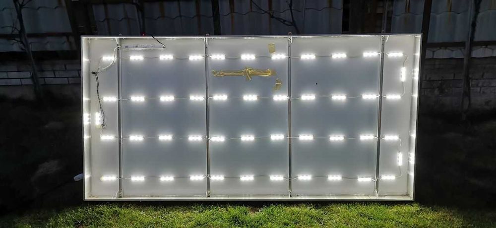 kaseton reklamowy LED , duży 200 x 100 , stan idealny, możliwy transport w dowolne miejsce