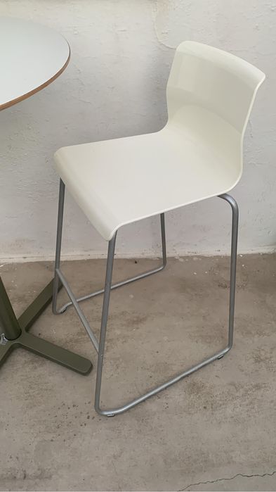 White Table Set with 2 High Chairs, Gray Legs64552402633346122