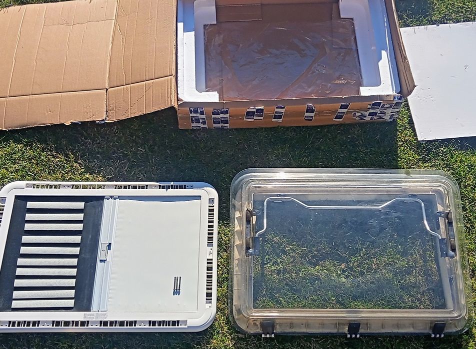 Okno dachowe 960x655 mm Dometic Heki 2 uszkodzone