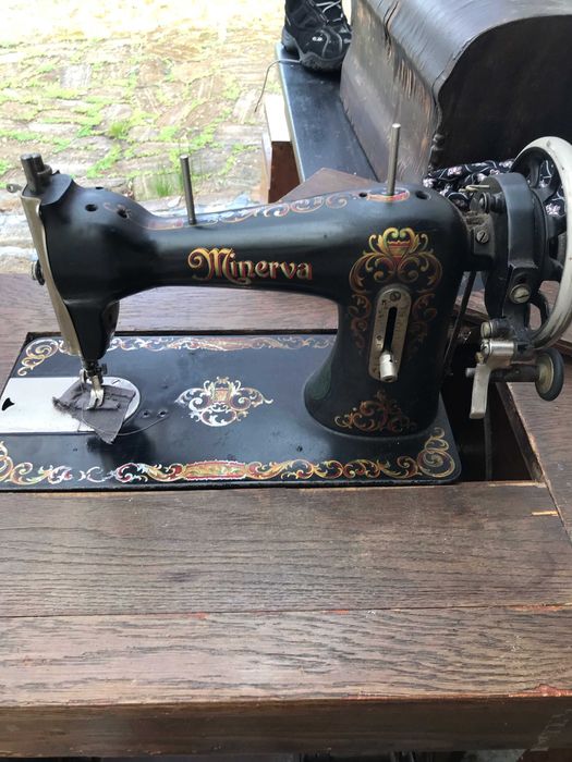 Maszyna do szycia 100 lat marki Minerva