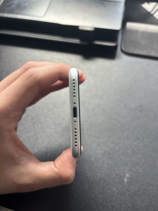 Iphone SE 2020 64 GB Biały